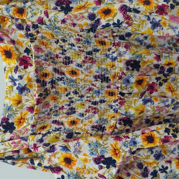 NWT - Old Navy Floral Tie Shoulder Peplum Top - Picture 5 of 6